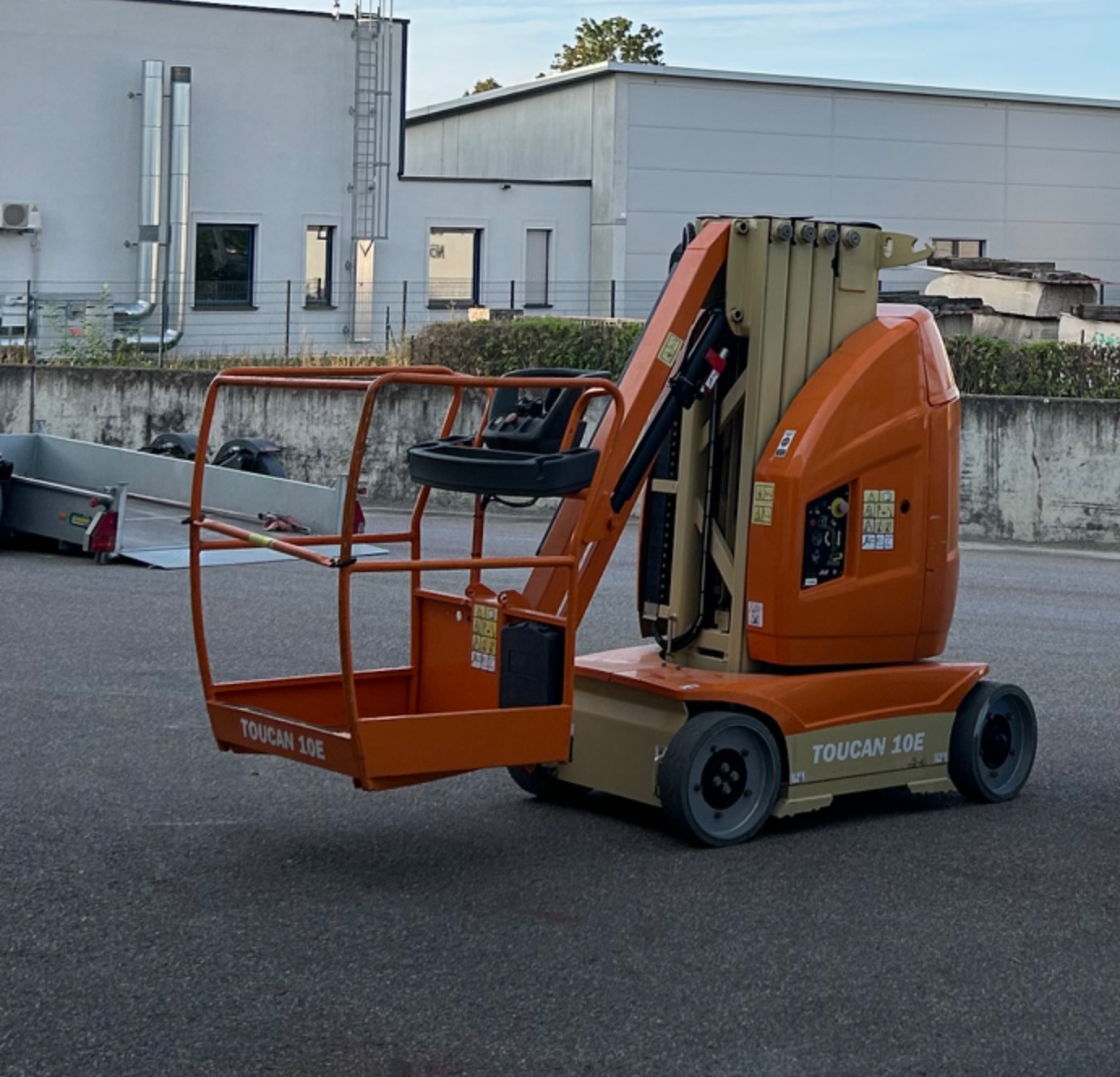 Nr.016 JLG Tucan 10e