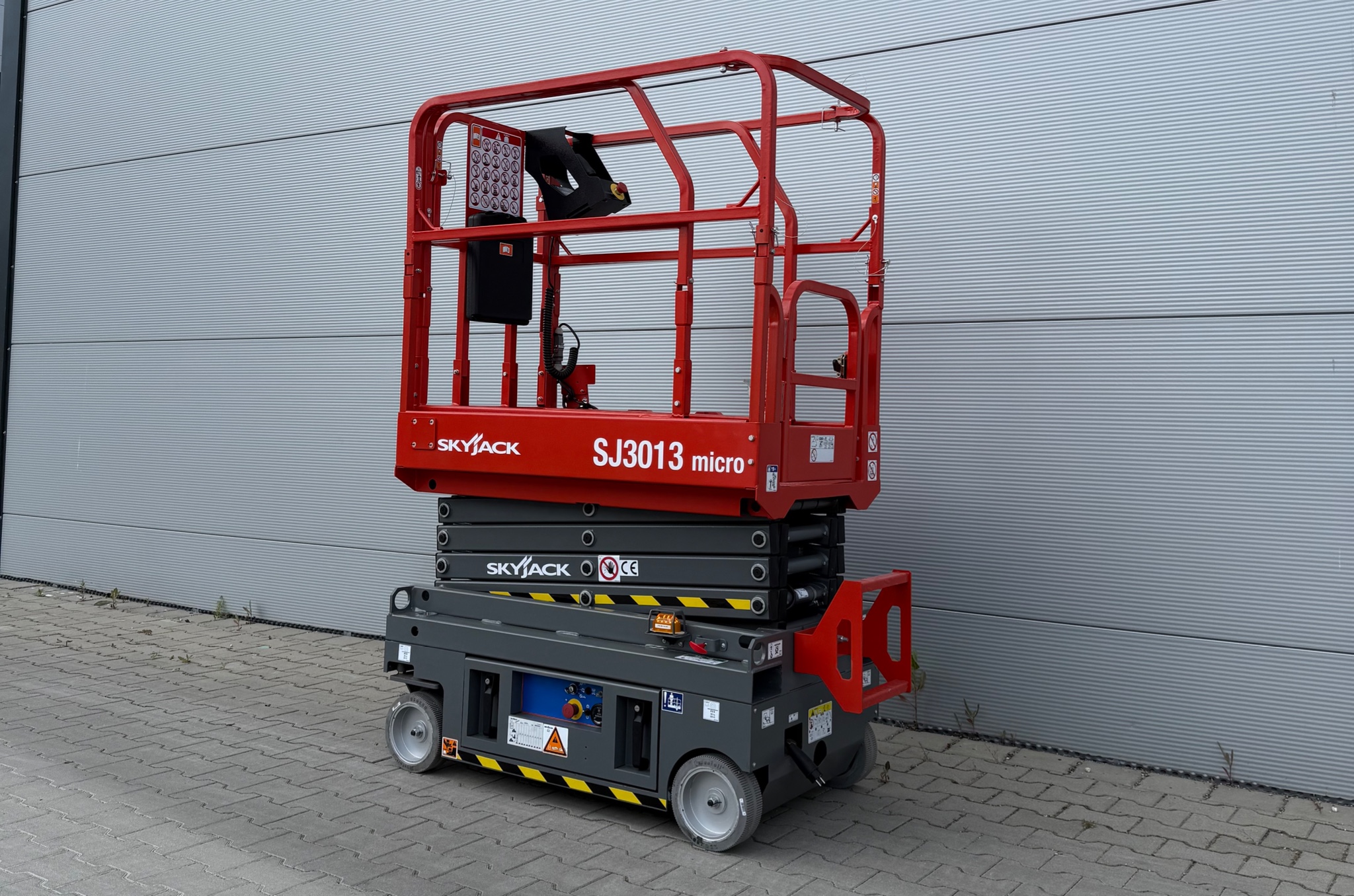 Nr.009  Skyjack SJ3013